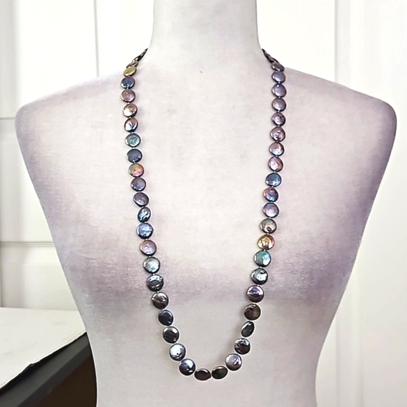 14K Coin Shell Necklace - Picture 2 of 4